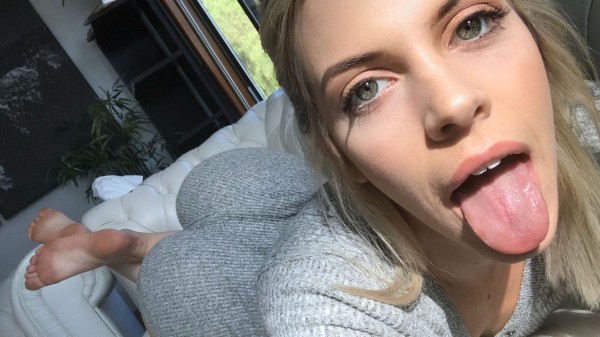 Blonde Fucks On Couch Porn Photo with Zac Wild, Allie Nicole naked